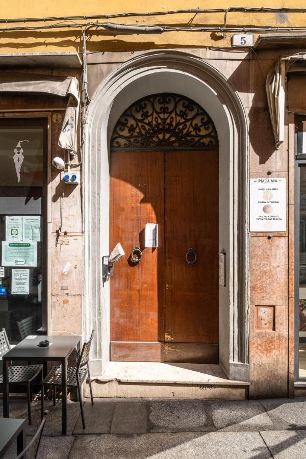 La Mansarda di Via Zamboni by Wonderful Italy Apartment Bologna Bagian luar foto